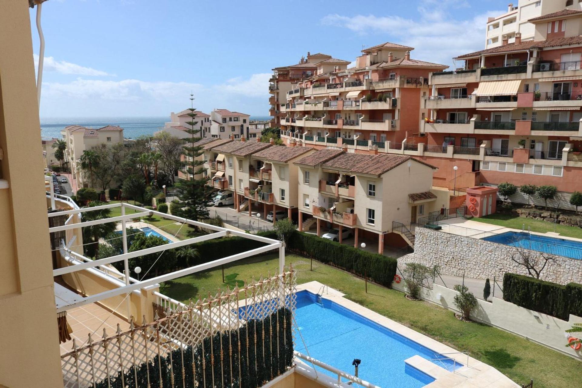 Apartamento Golf Beach ベナルマデナ エクステリア 写真